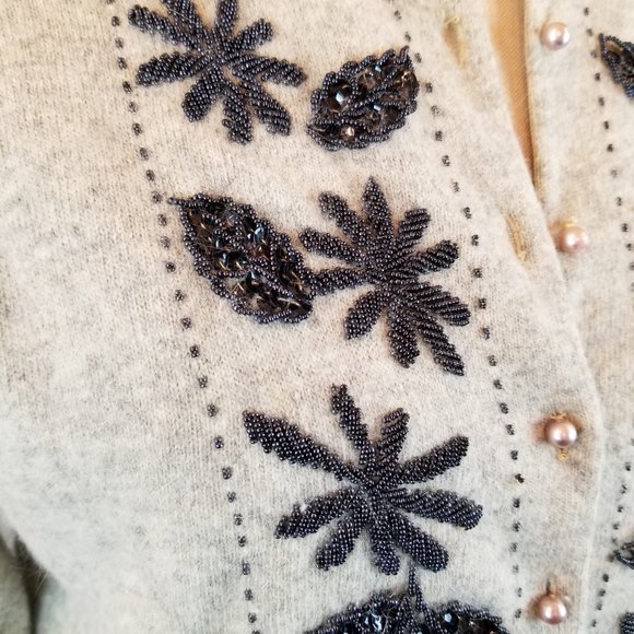 Vintage 1950's Grey & Navy Hand Beaded Angora Cardigan Sweater  Women's Small - Picture 5 of 14